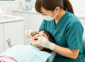 歯科診療を受診する子ども