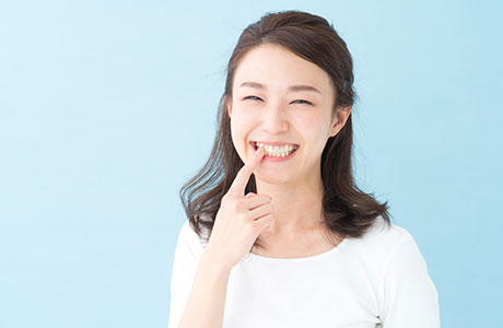 ホワイトニングをご自宅で手軽に白い歯へ